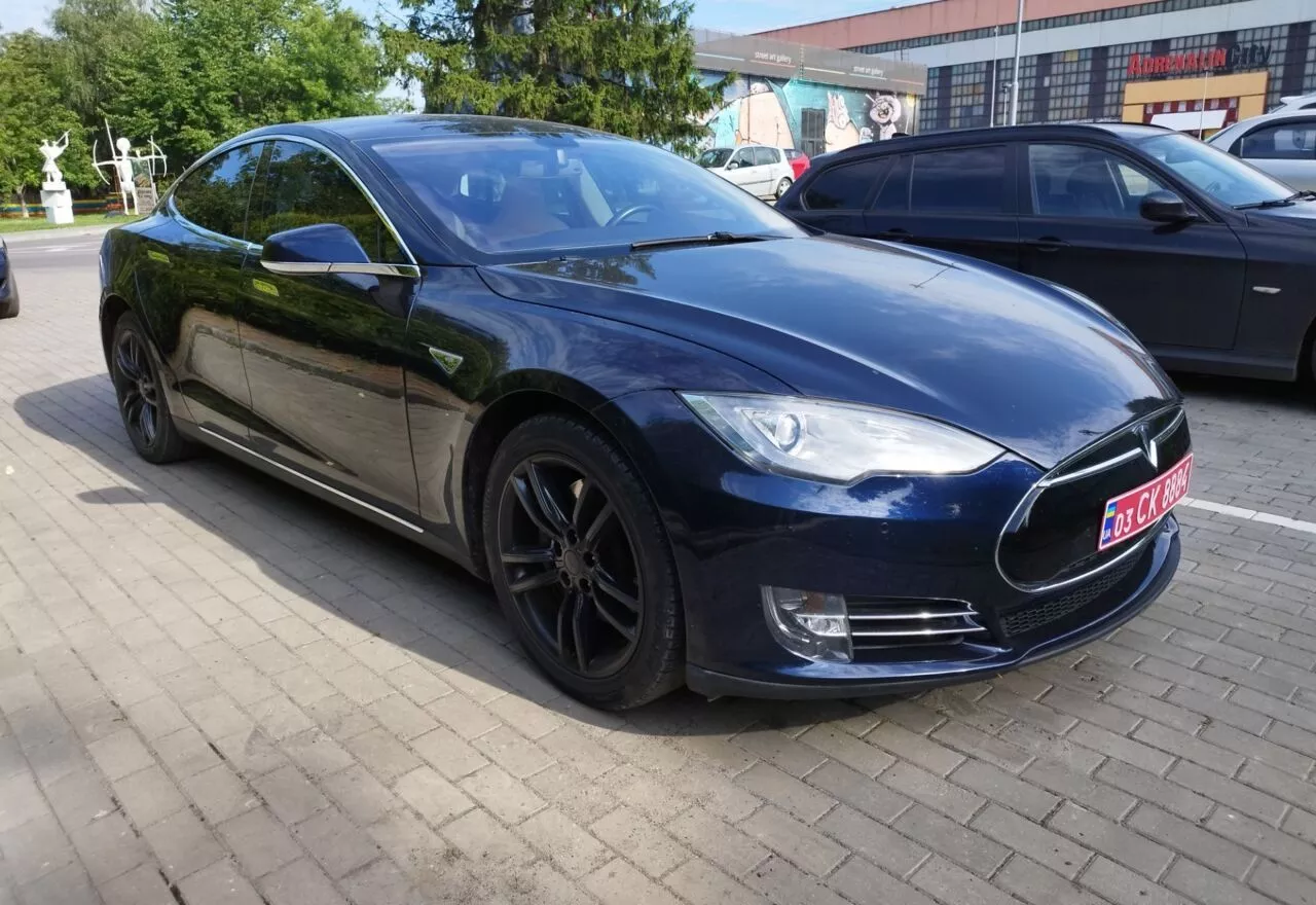 Tesla Model S  60 kWh 201431