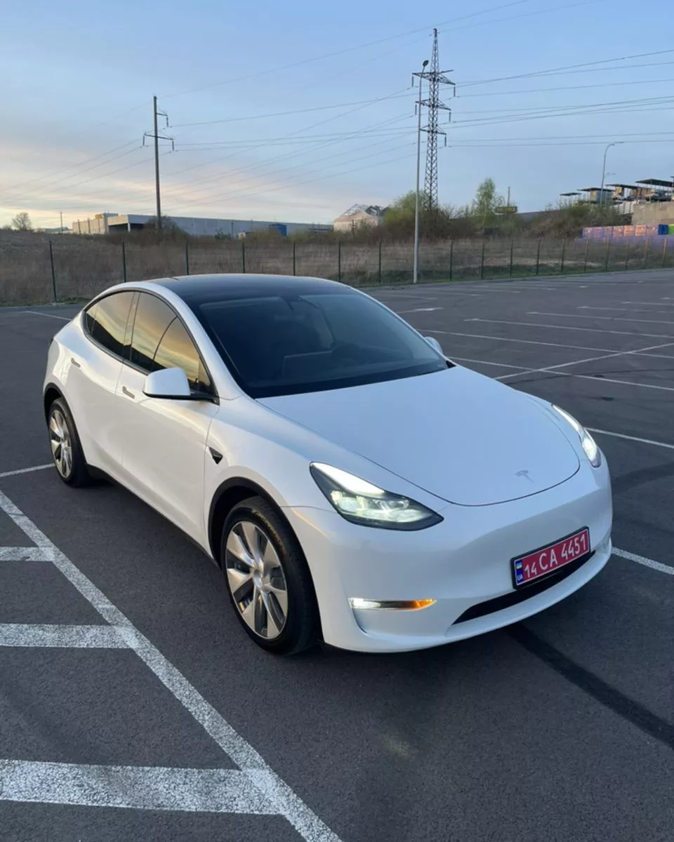 Tesla Model Y  202111