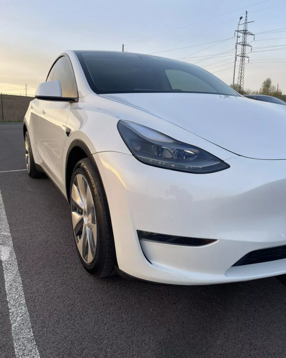 Tesla Model Y  2021111