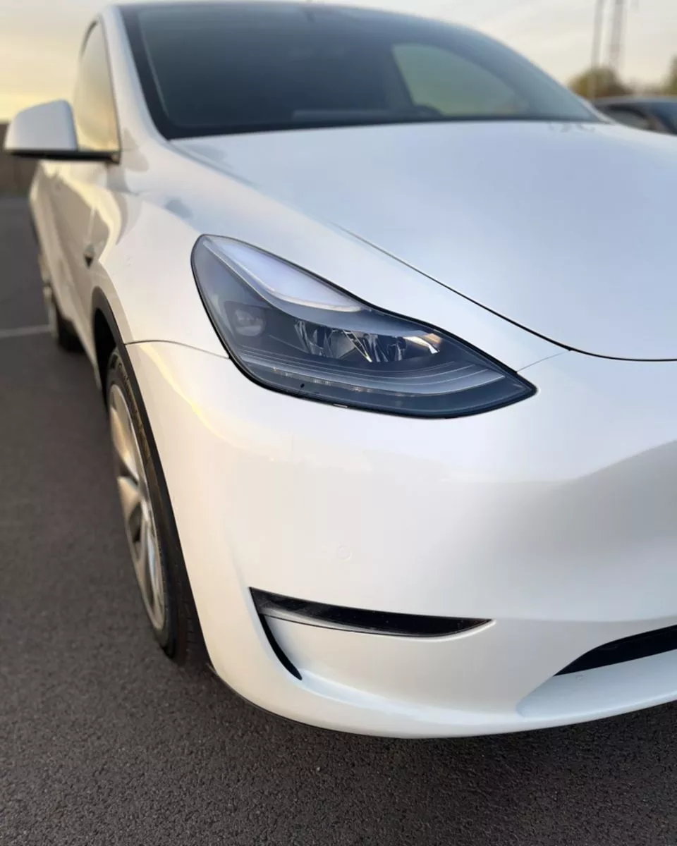 Tesla Model Y  2021181