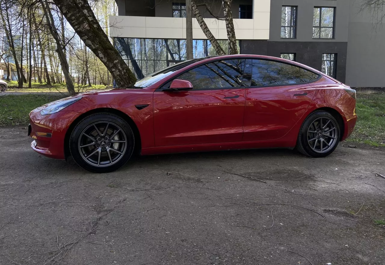 Tesla Model 3  53 kWh 202021