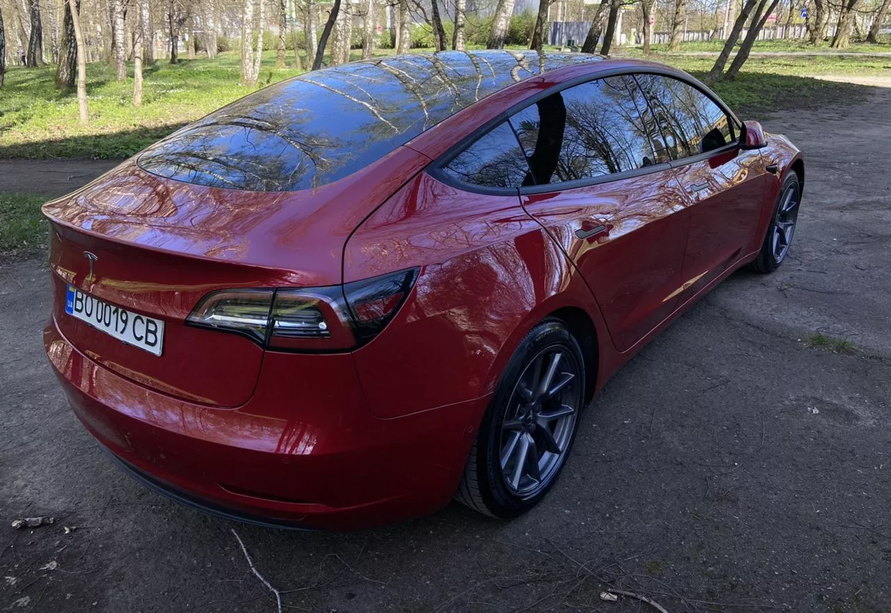 Tesla Model 3  53 kWh 2020111