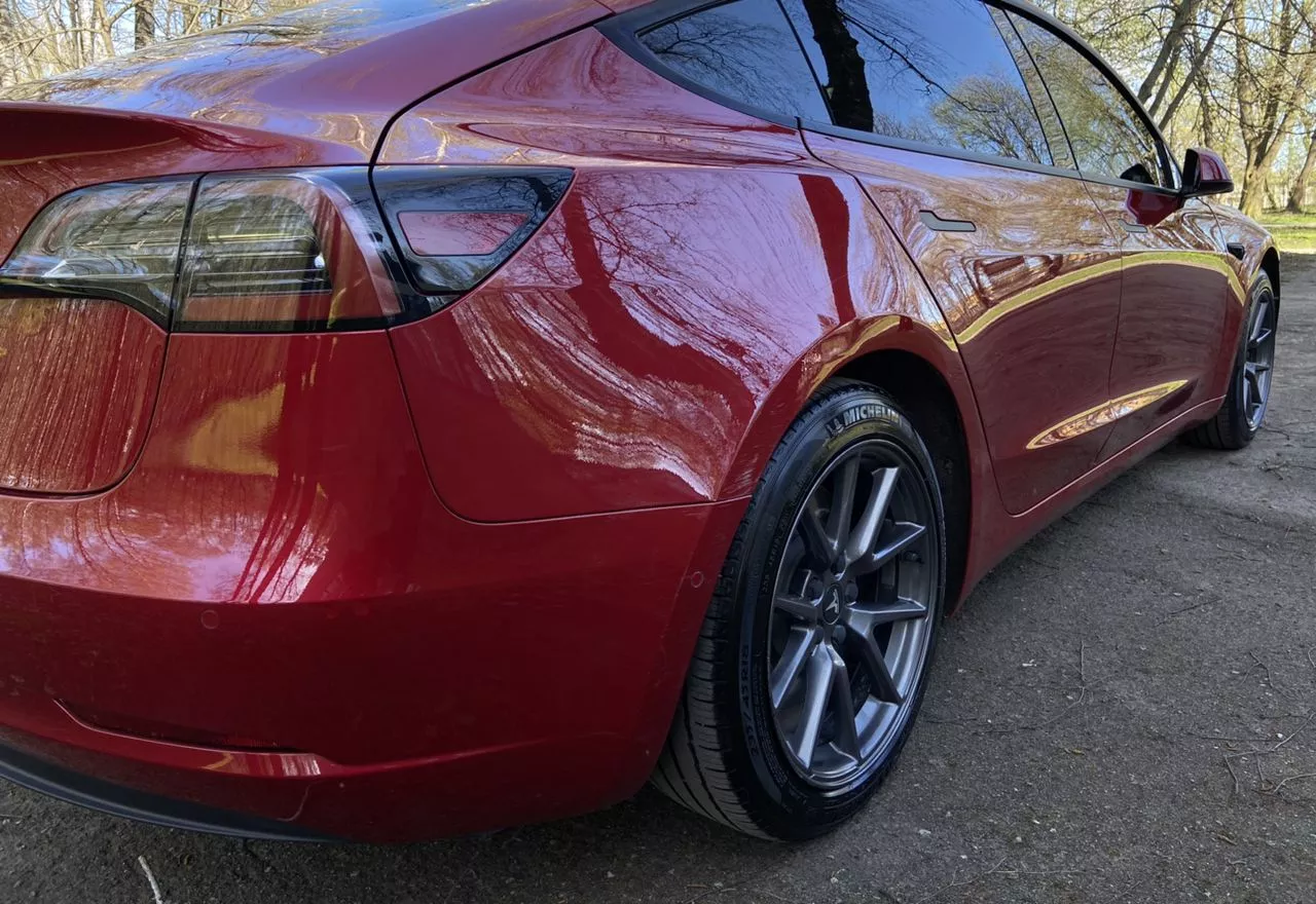 Tesla Model 3  53 kWh 2020121