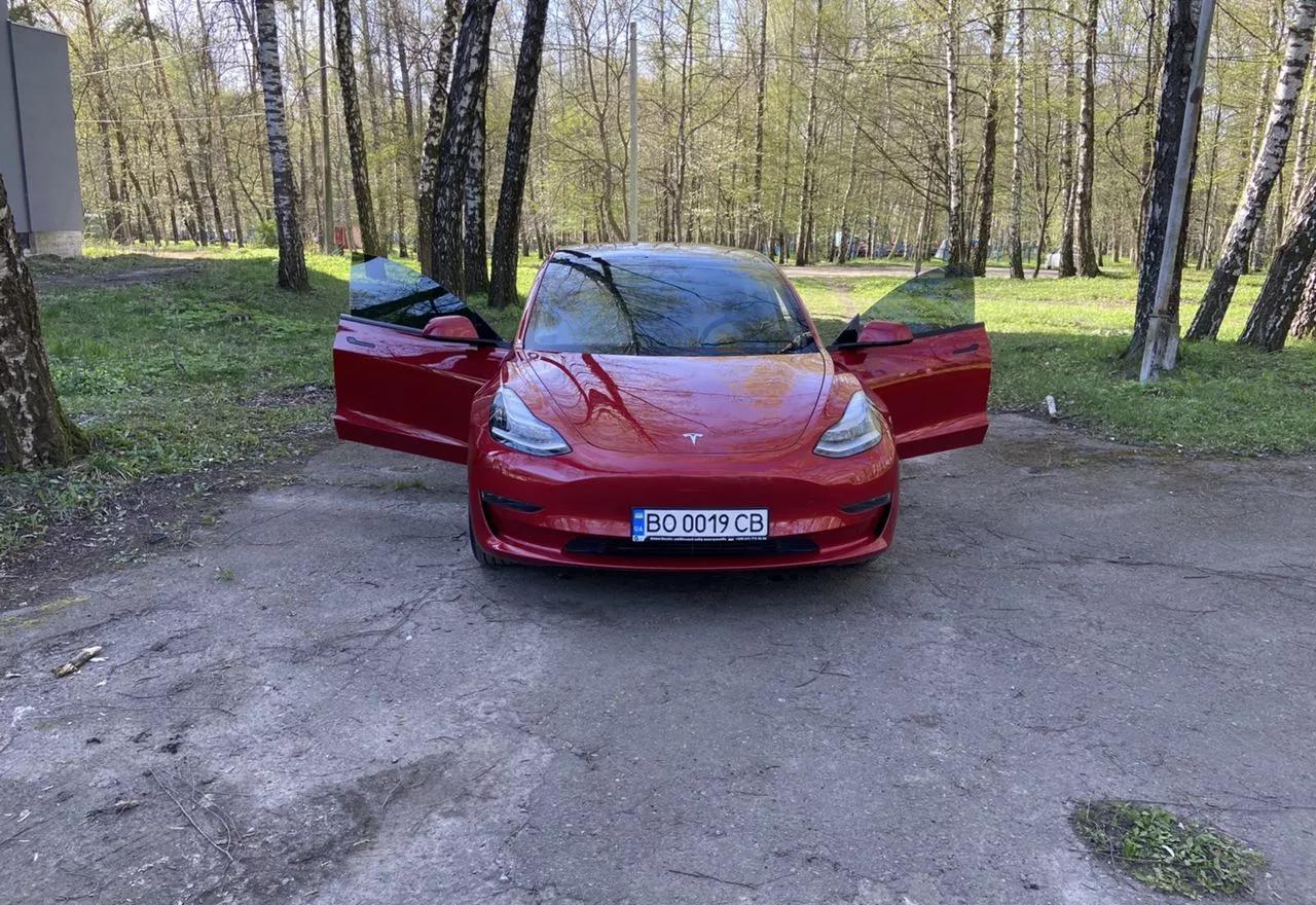 Tesla Model 3  53 kWh 2020211