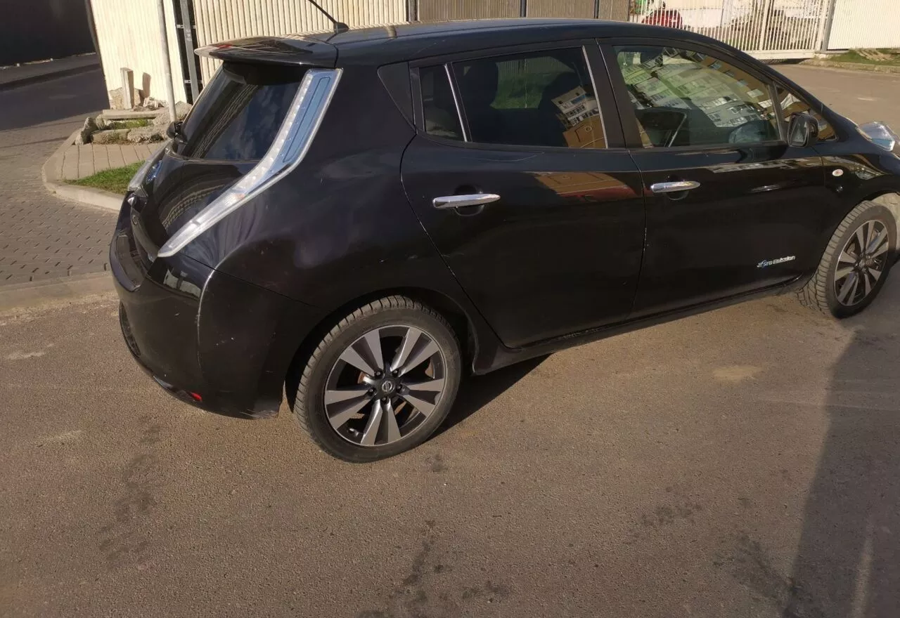 Nissan Leaf  24 kWh 2014271