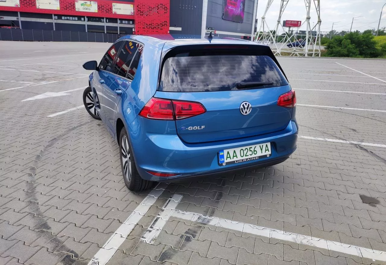 Volkswagen e-Golf  24 kWh 2016111