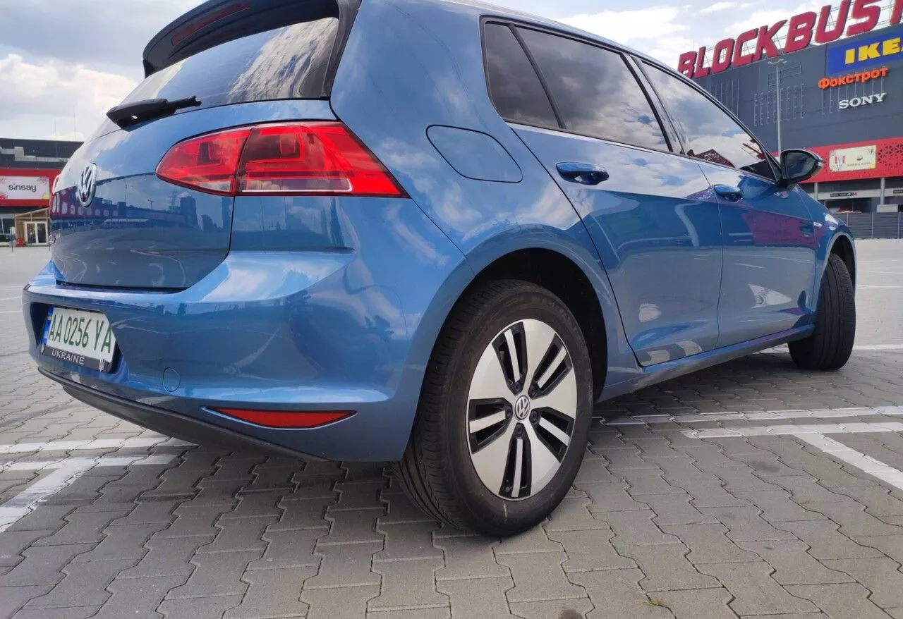 Volkswagen e-Golf  24 kWh 2016201