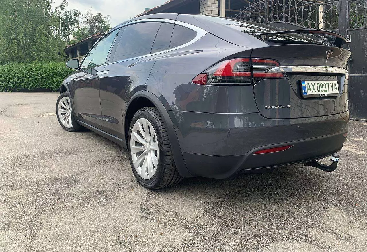 Tesla Model X  100 kWh 2018101