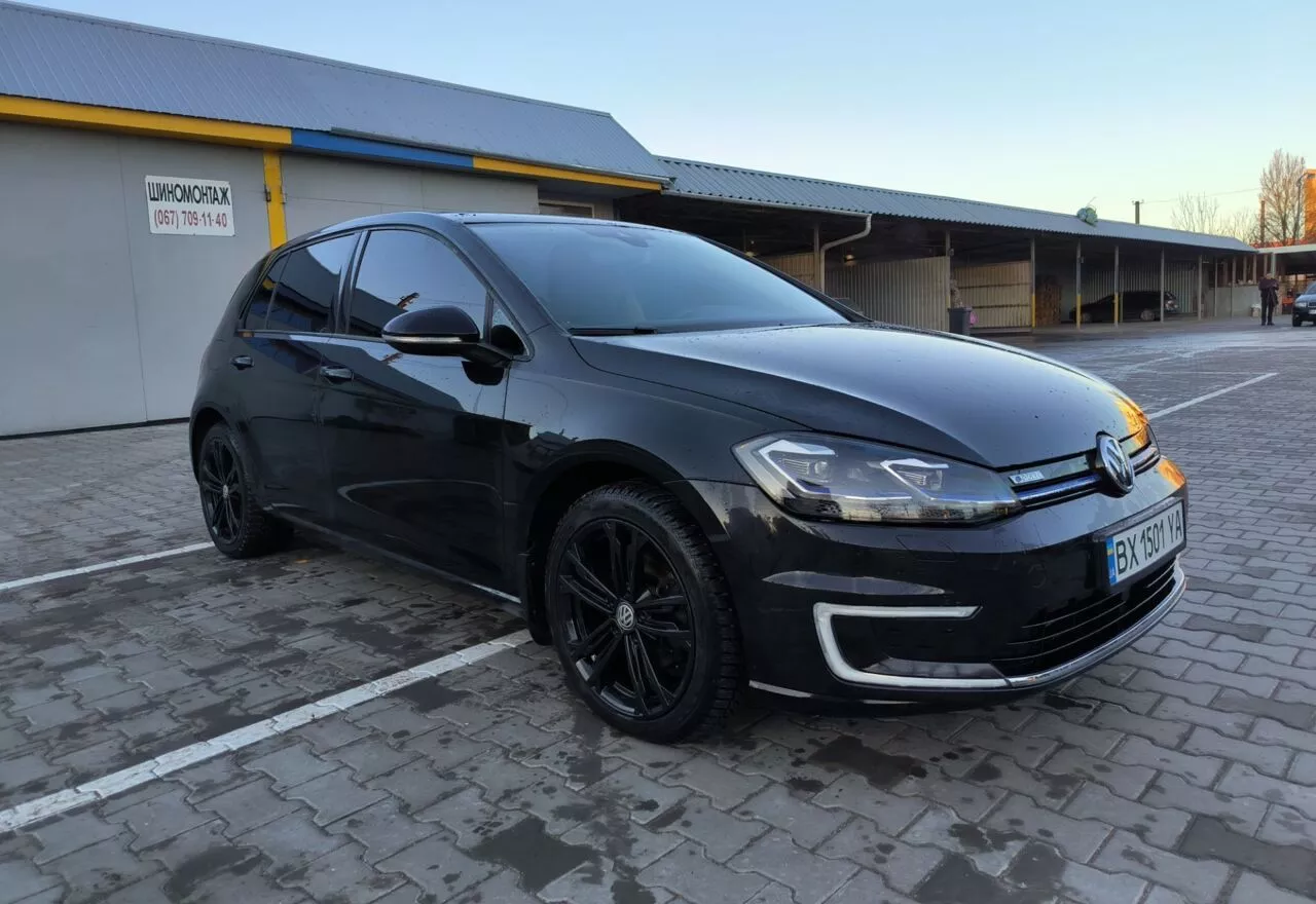 Volkswagen e-Golf  36 kWh 201821