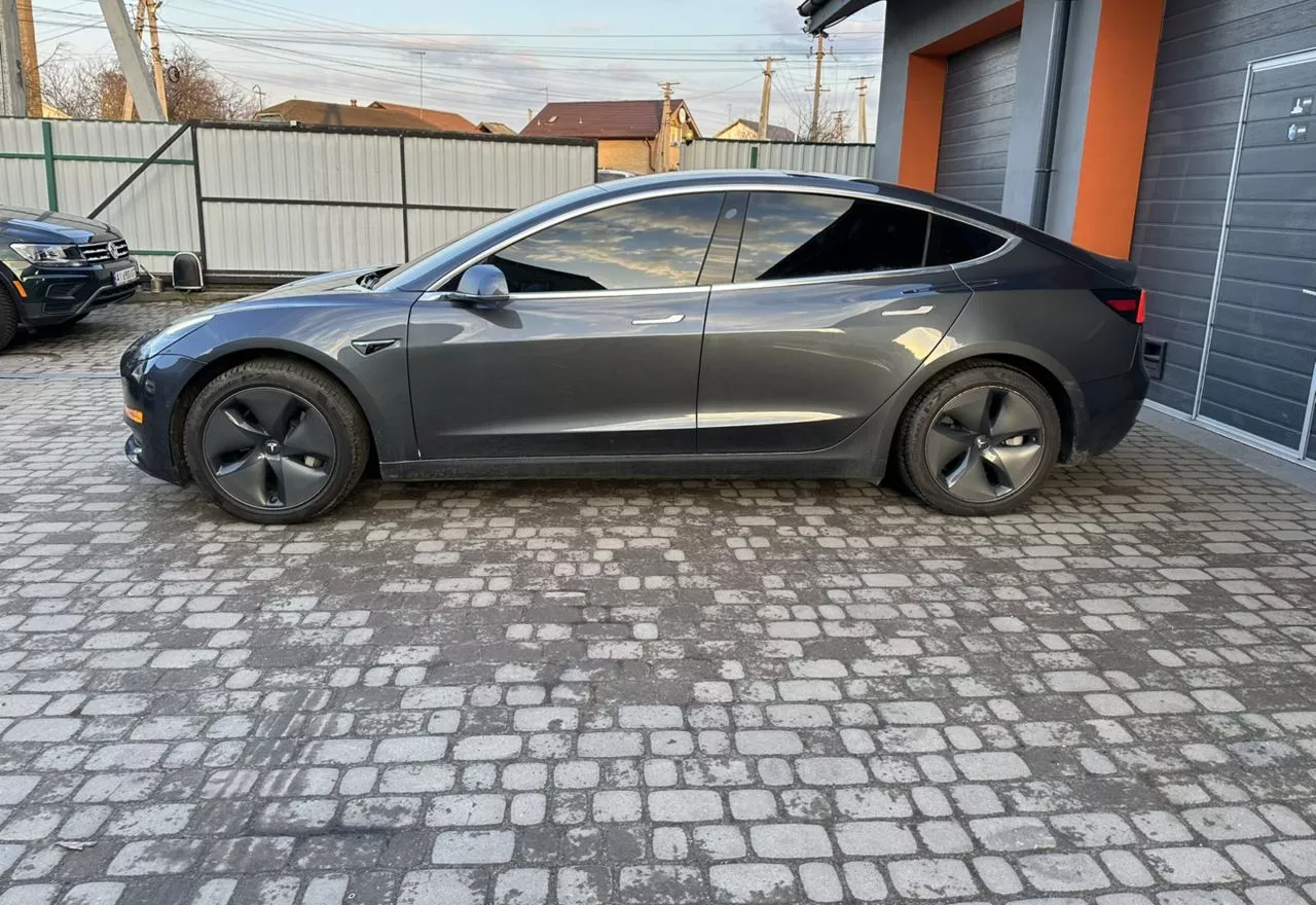 Tesla Model 3  55 kWh 202021