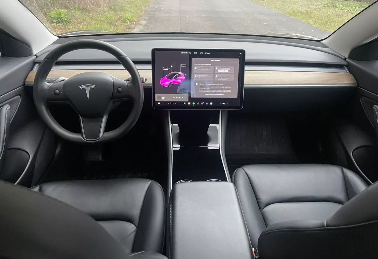 Tesla Model 3  55 kWh 2020131