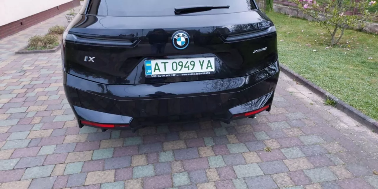 BMW iX  76.6 kWh 202261