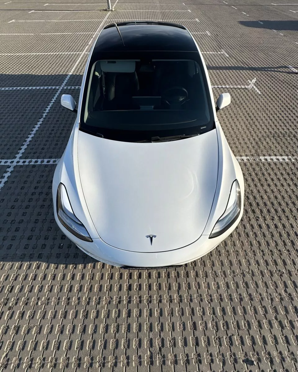 Tesla Model 3  60 kWh 202021