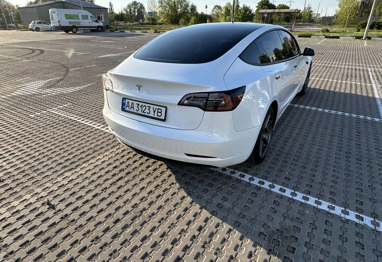 Tesla Model 3  60 kWh 202061