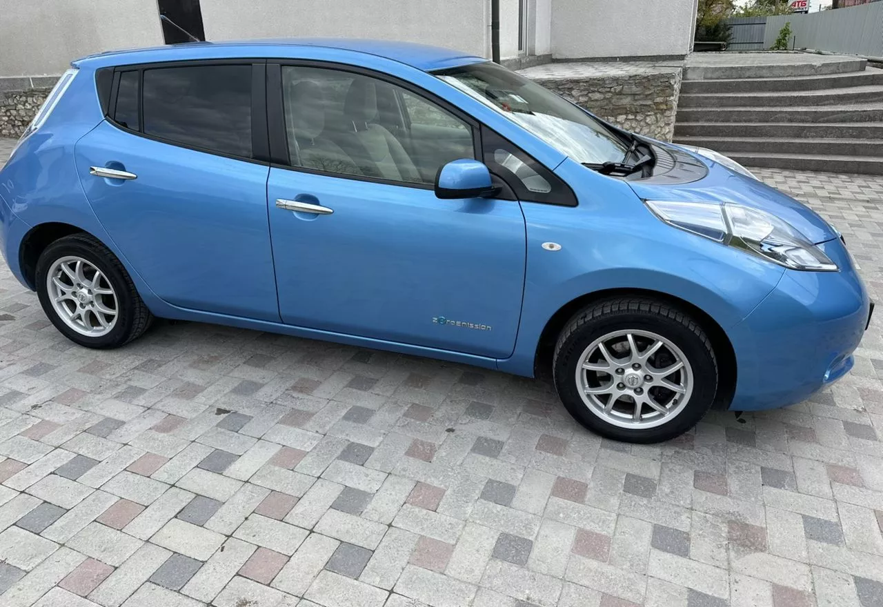 Nissan Leaf  24 kWh 201231