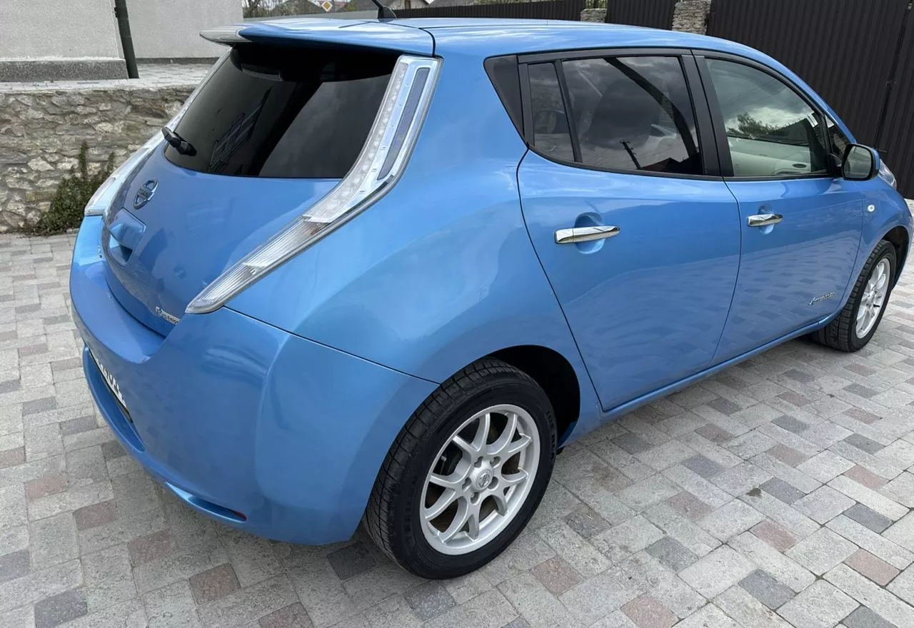 Nissan Leaf  24 kWh 201261