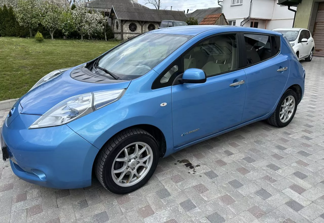 Nissan Leaf  24 kWh 2012101