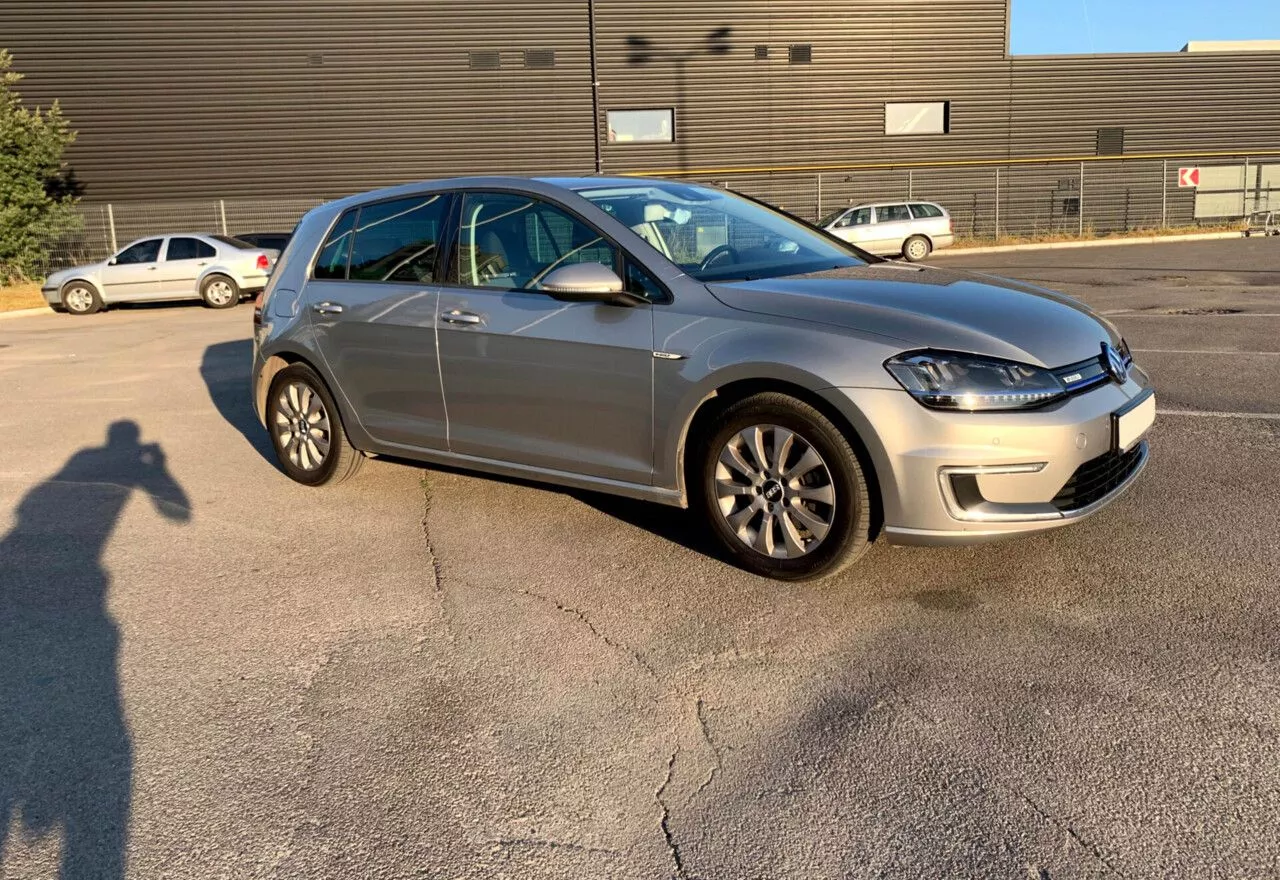 Volkswagen e-Golf  24 kWh 201541