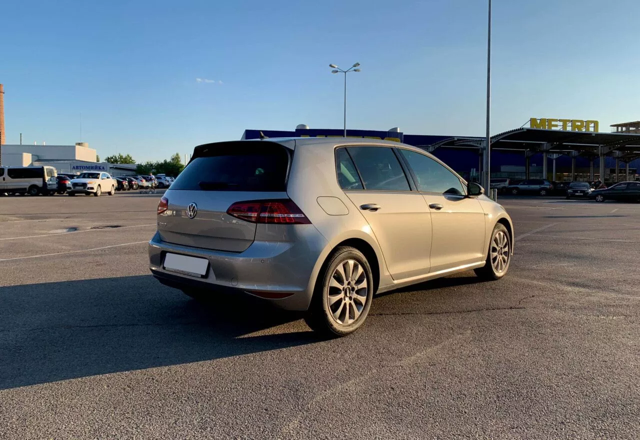 Volkswagen e-Golf  24 kWh 201561