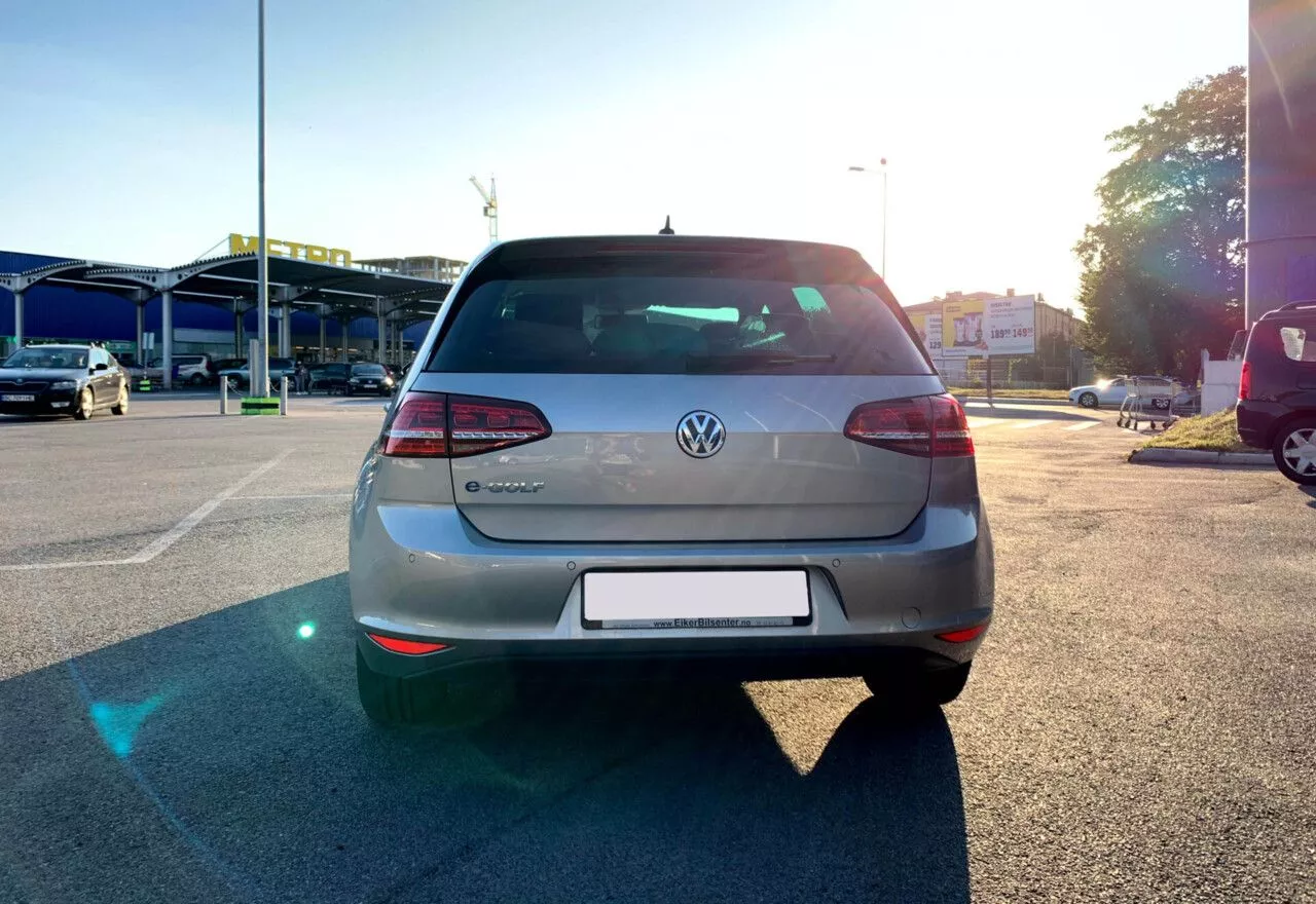 Volkswagen e-Golf  24 kWh 201571