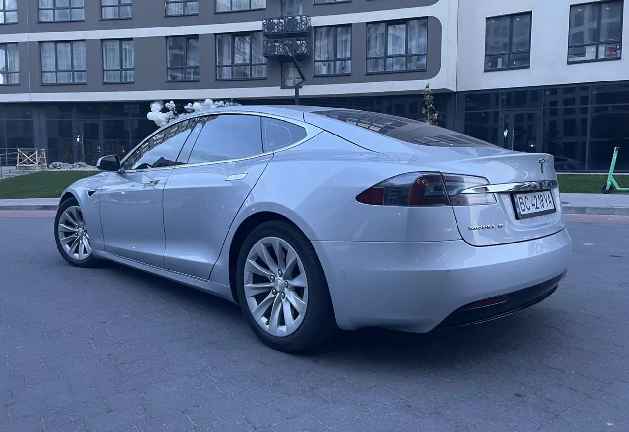 Tesla Model S  75 kWh 201651