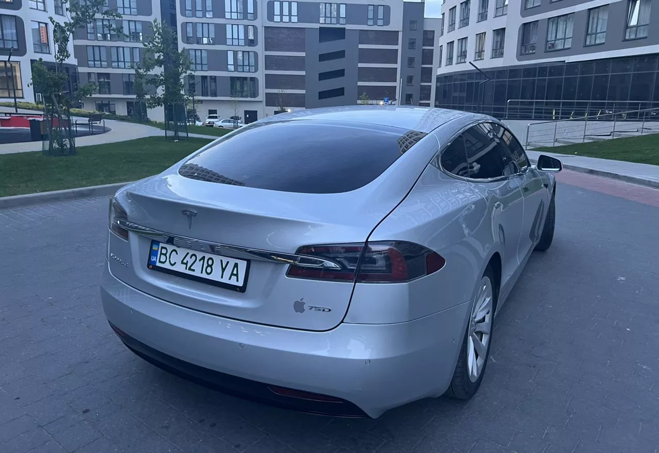 Tesla Model S  75 kWh 201691