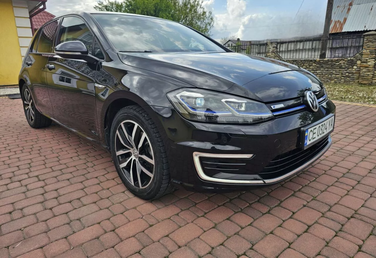 Volkswagen e-Golf  36 kWh 201911