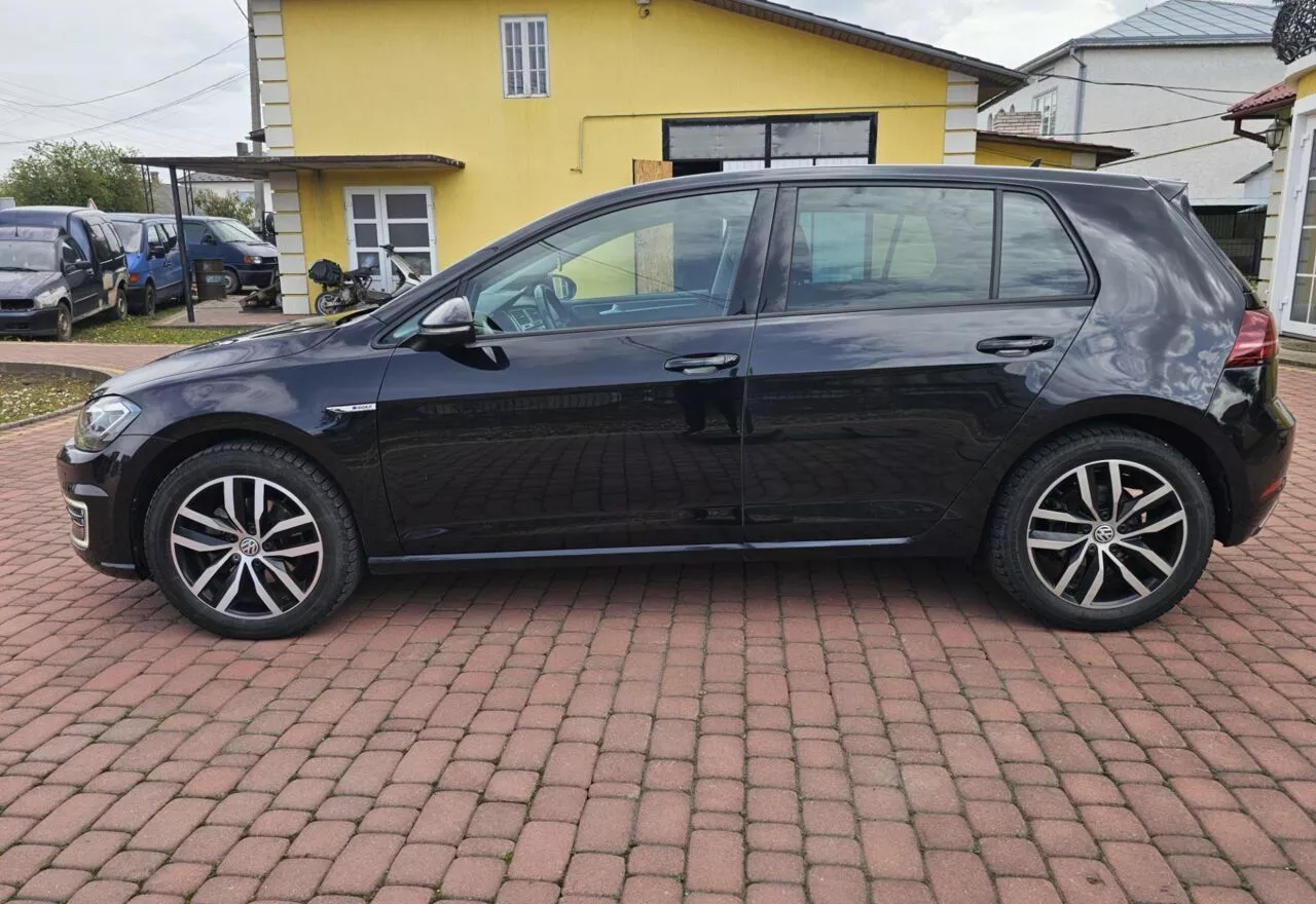 Volkswagen e-Golf  36 kWh 201931