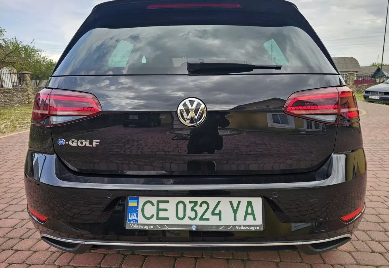 Volkswagen e-Golf  36 kWh 201961