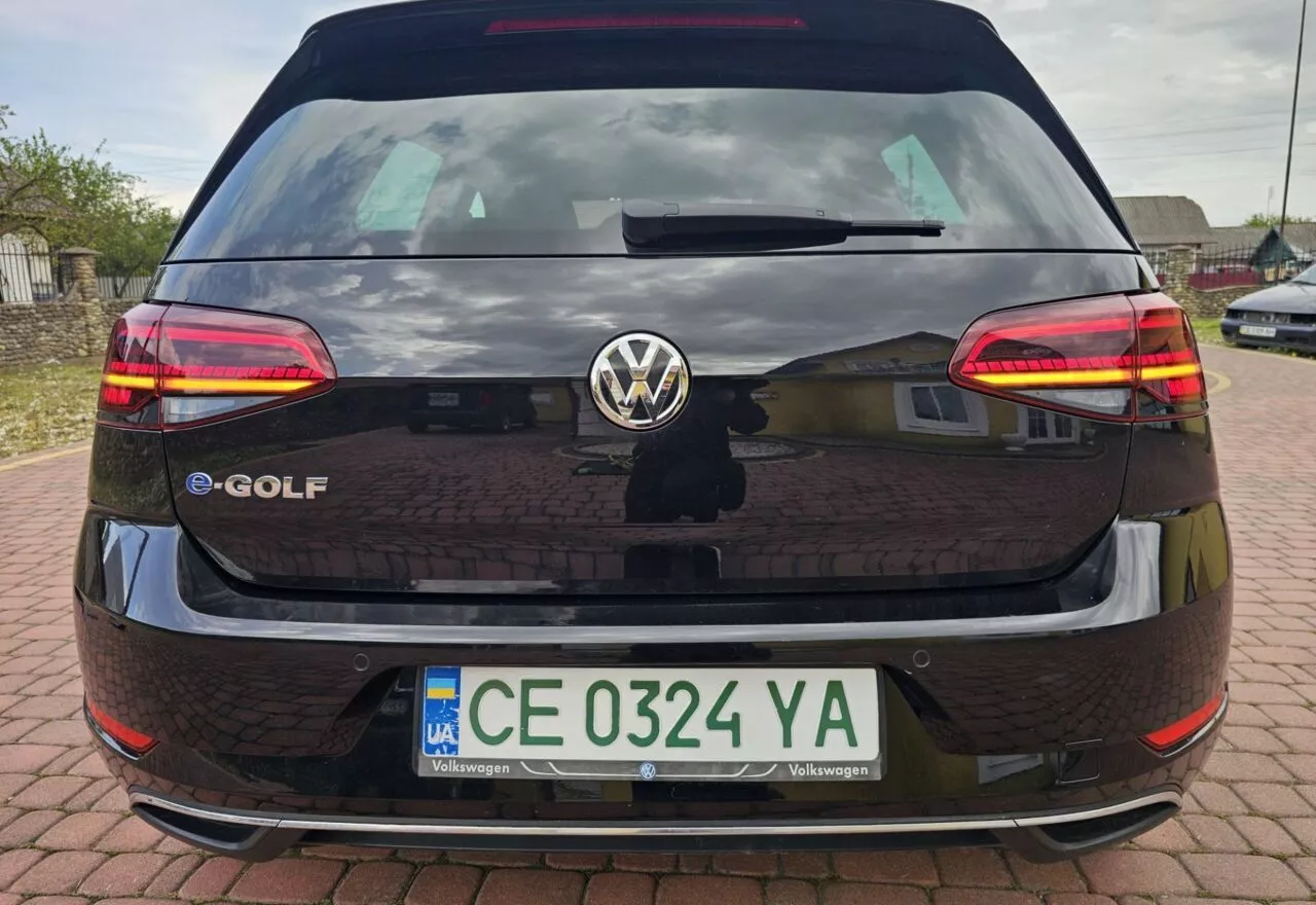 Volkswagen e-Golf  36 kWh 201981