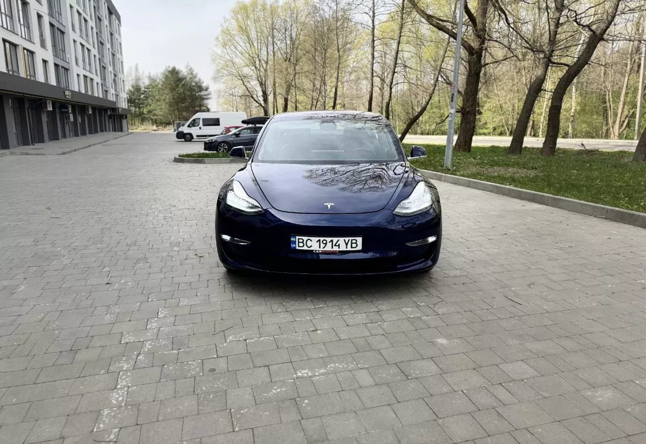 Tesla Model 3  80.5 kWh 2018111