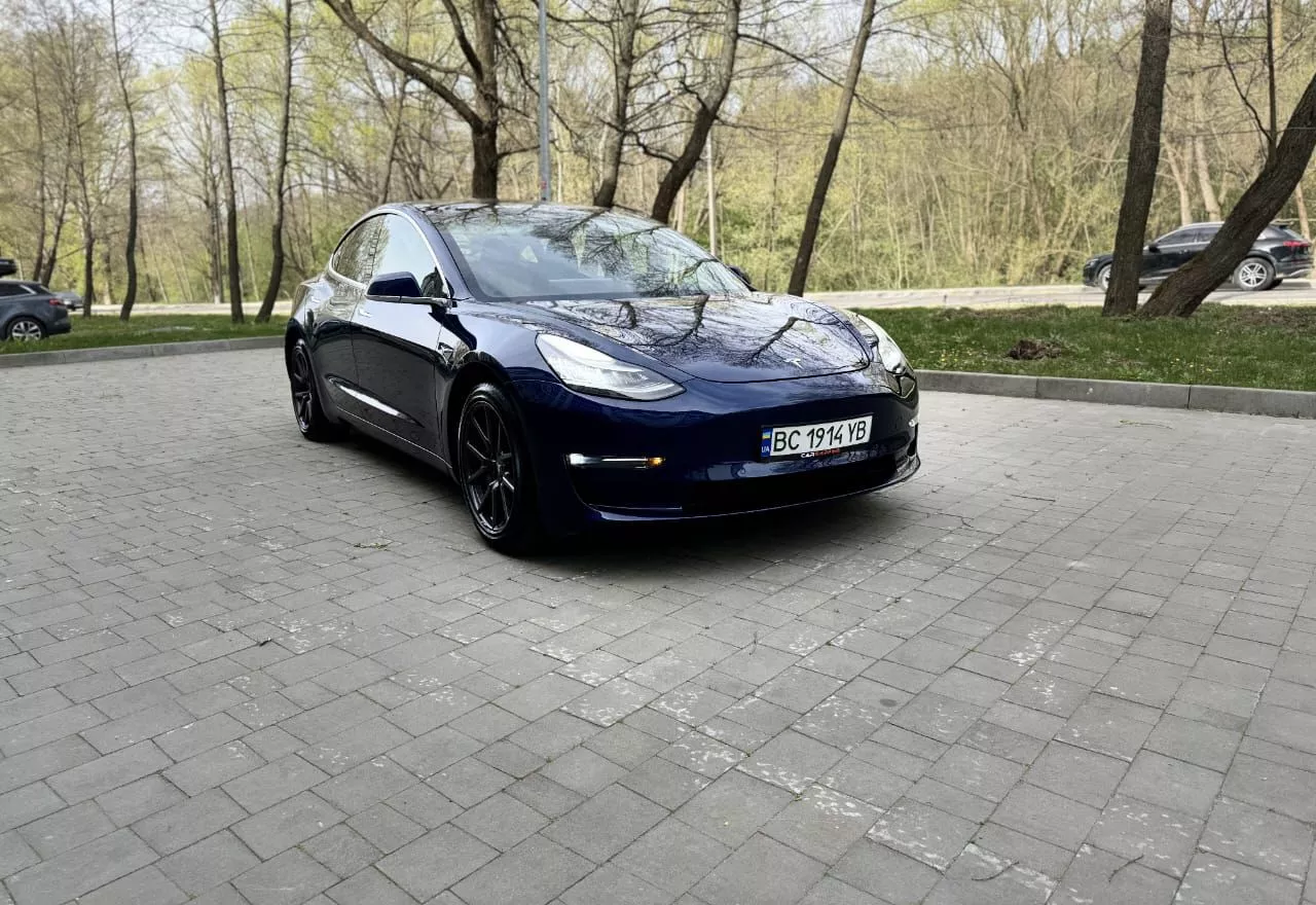 Tesla Model 3  80.5 kWh 2018121