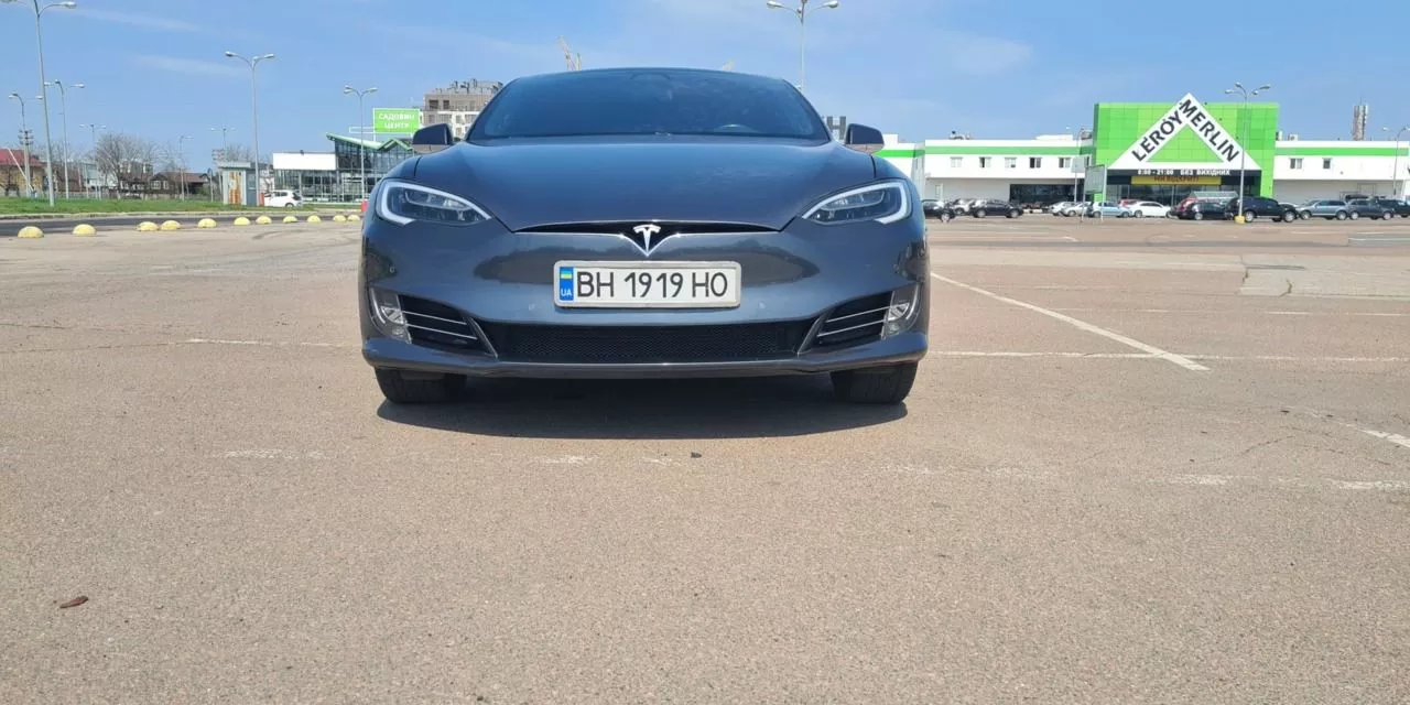 Tesla Model S  75 kWh 201811