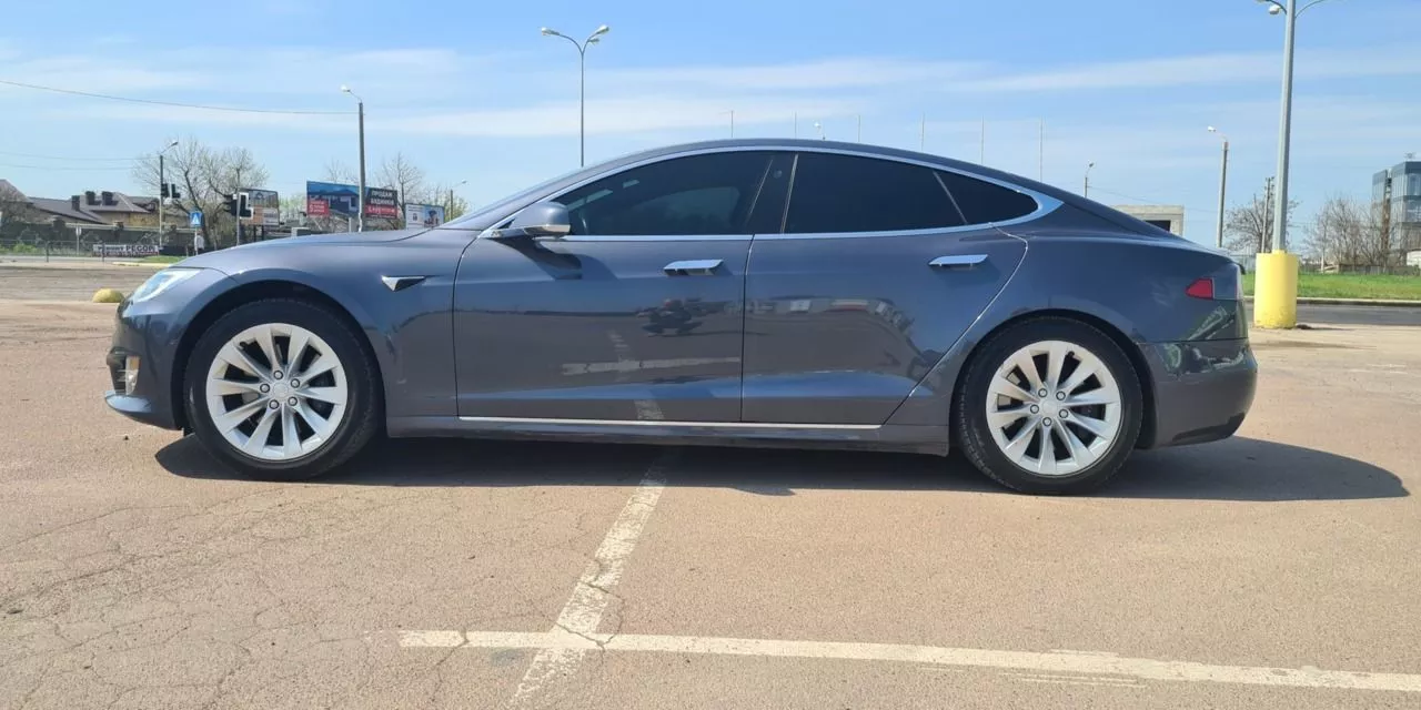 Tesla Model S  75 kWh 201821