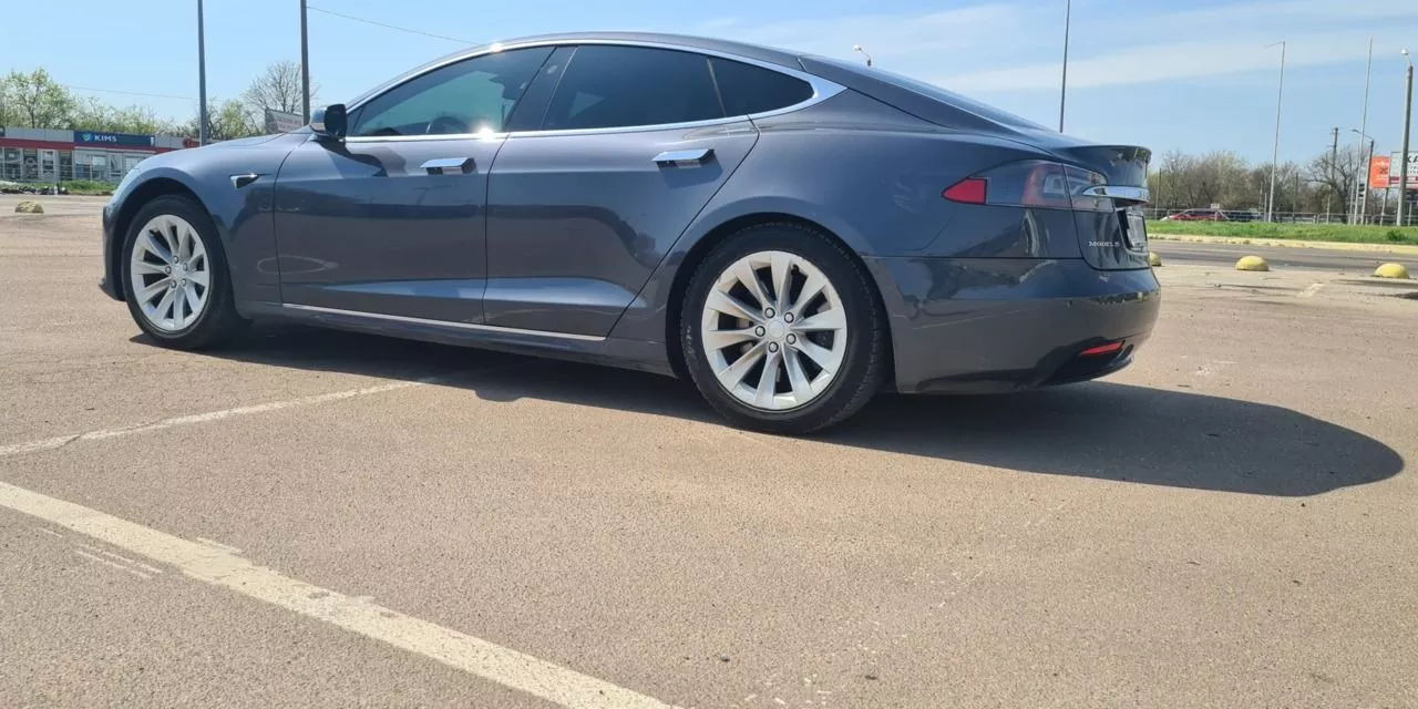 Tesla Model S  75 kWh 201841