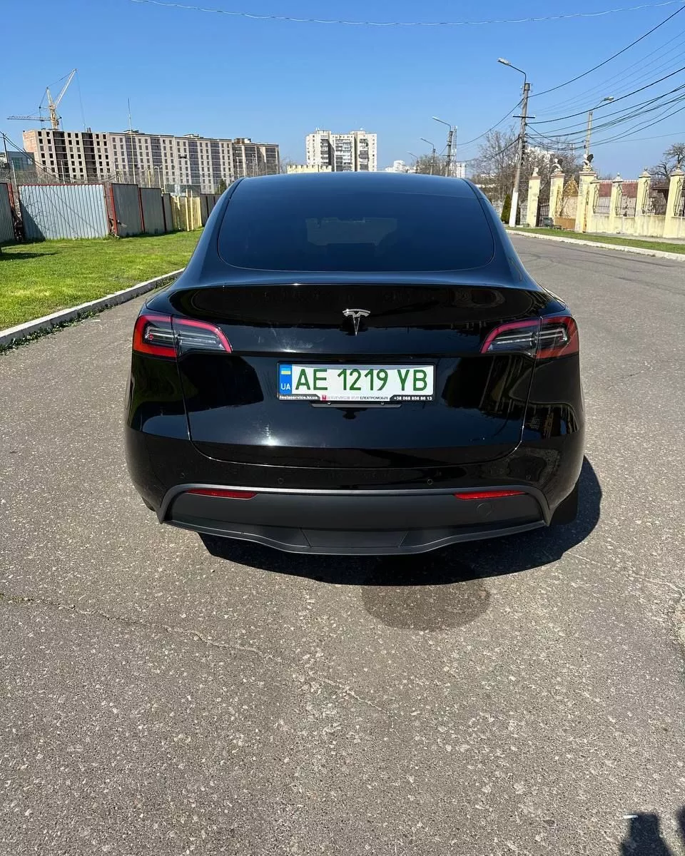 Tesla Model Y  65 kWh 202131