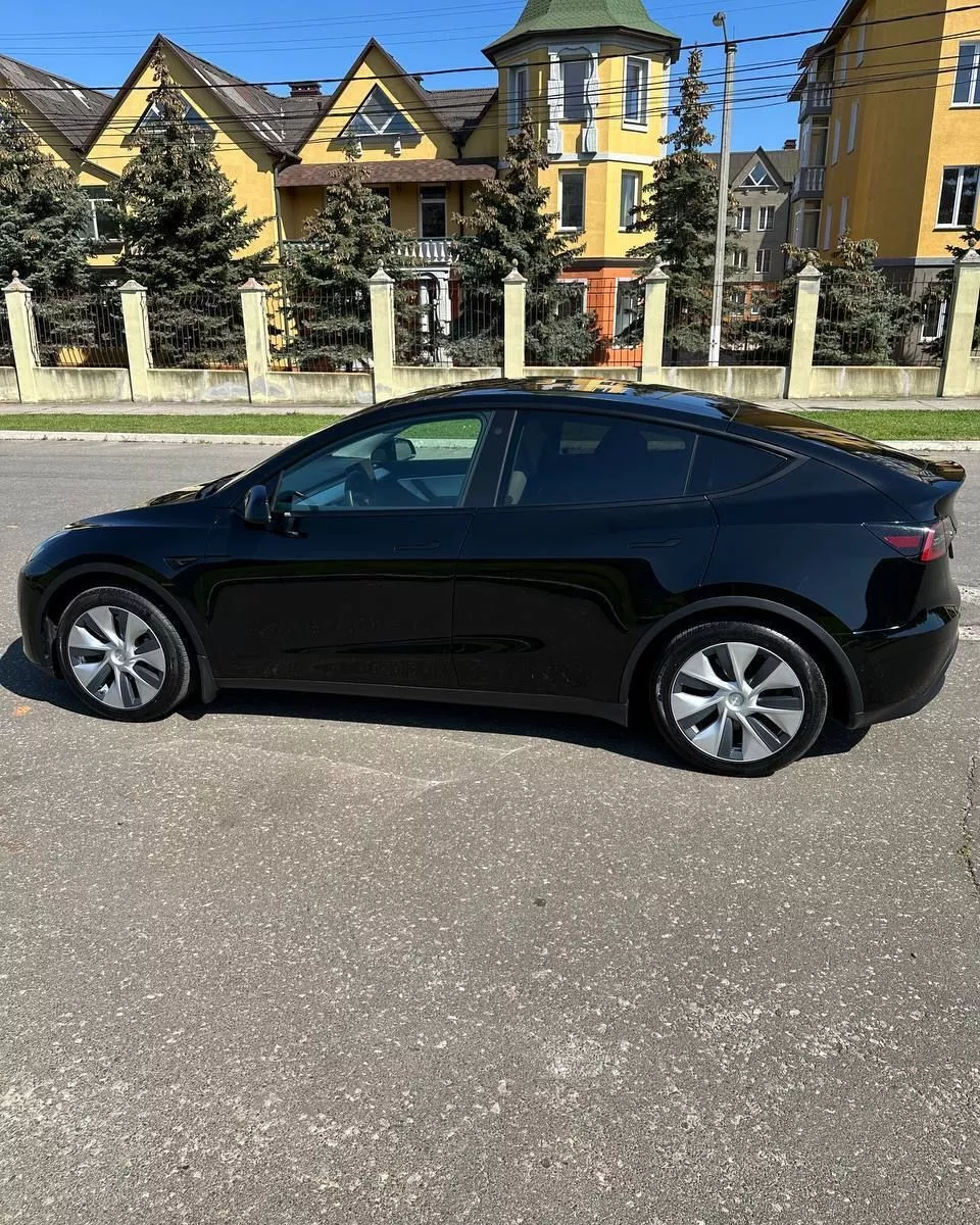 Tesla Model Y  65 kWh 202151