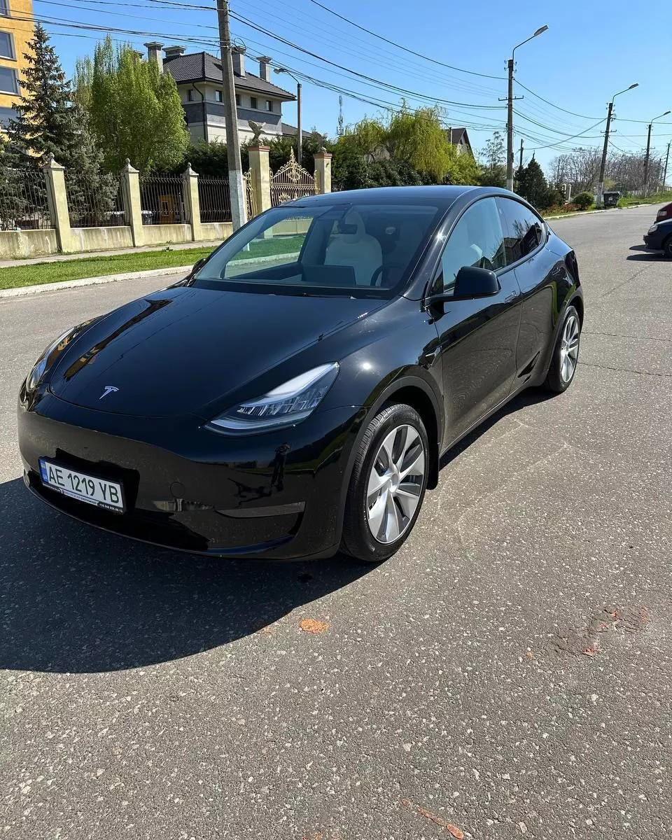 Tesla Model Y  65 kWh 202161