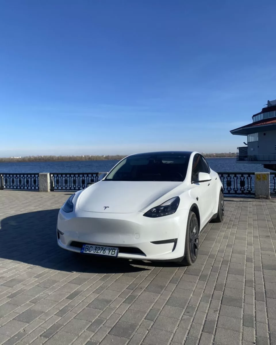 Tesla Model Y  202111