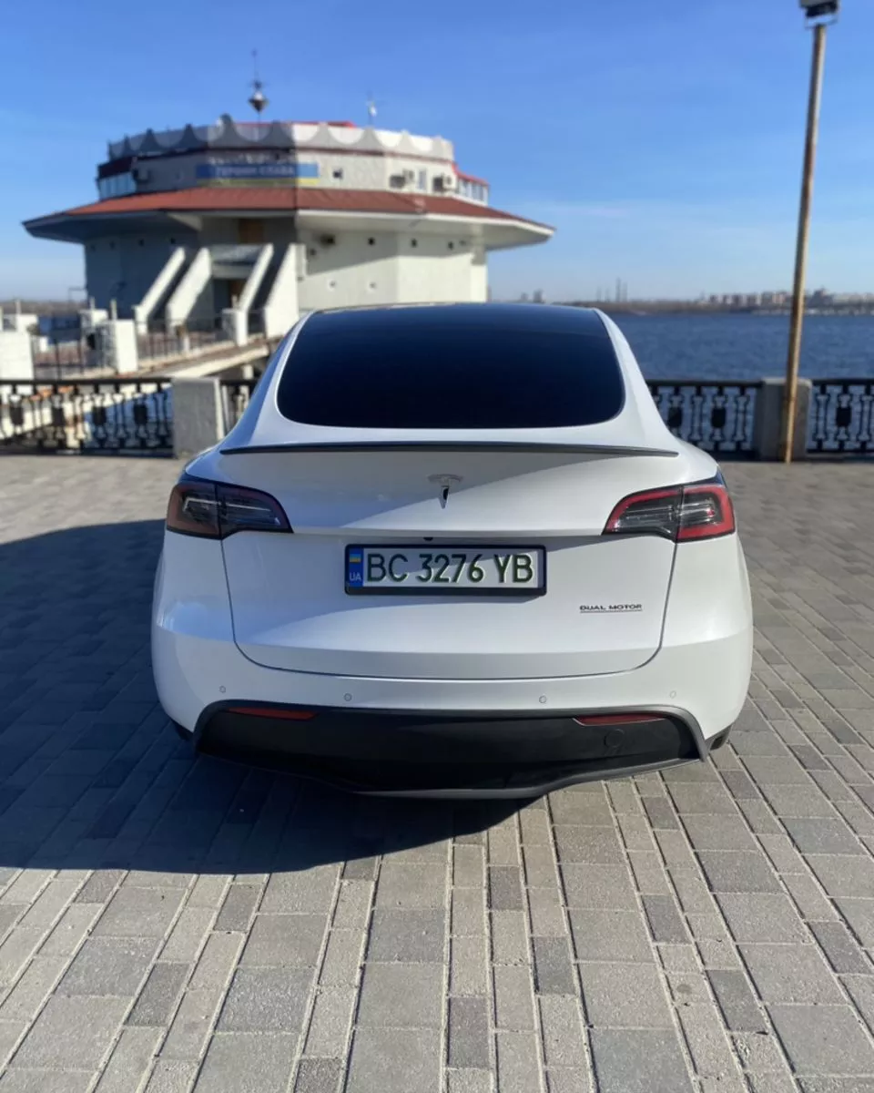 Tesla Model Y  202141