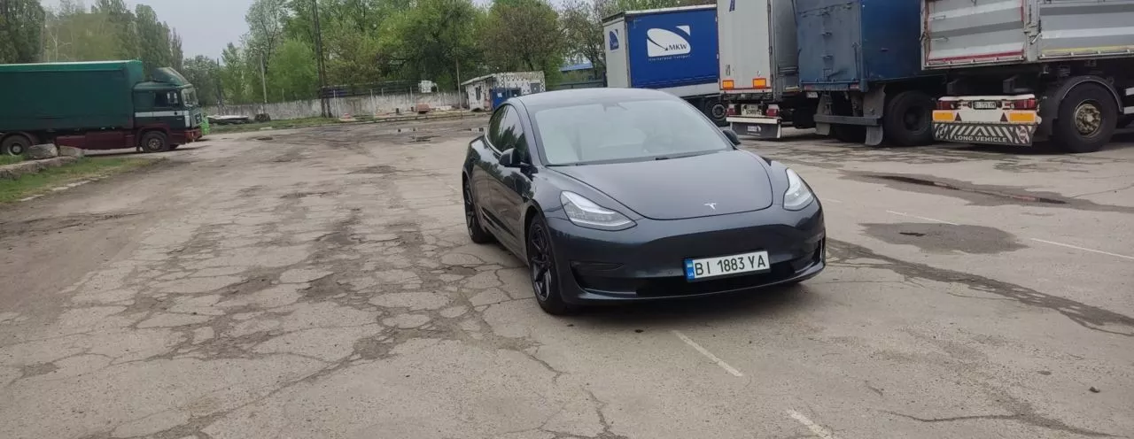 Tesla Model 3  202011