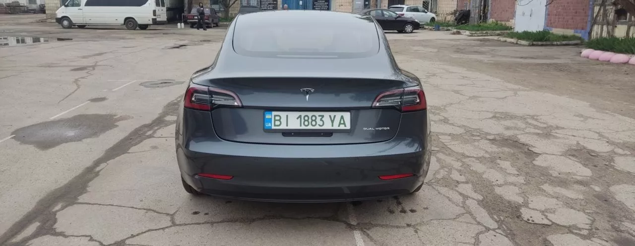 Tesla Model 3  202051