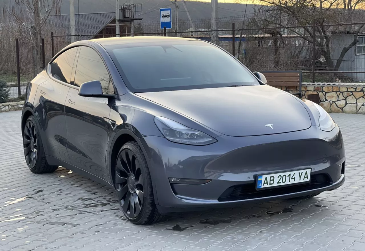 Tesla Model Y  82 kWh 202251