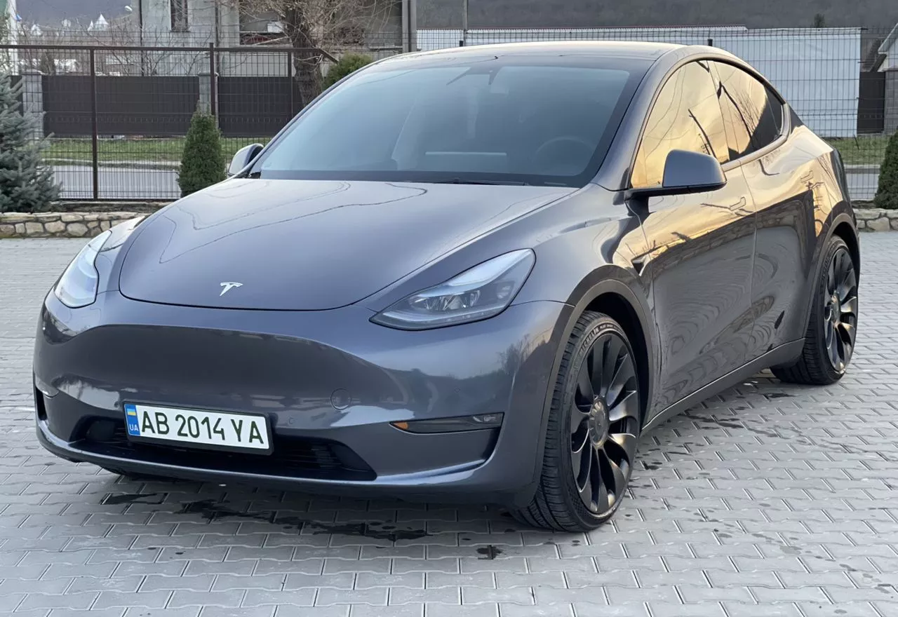 Tesla Model Y  82 kWh 202281