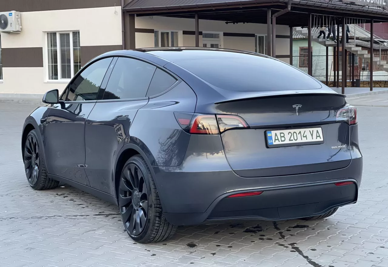 Tesla Model Y  82 kWh 2022171