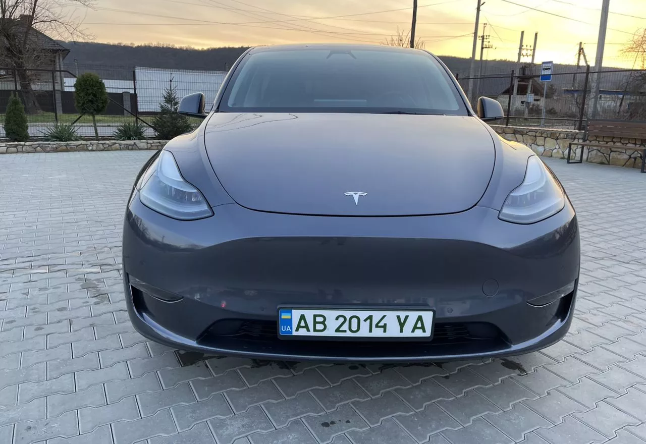 Tesla Model Y  82 kWh 2022211