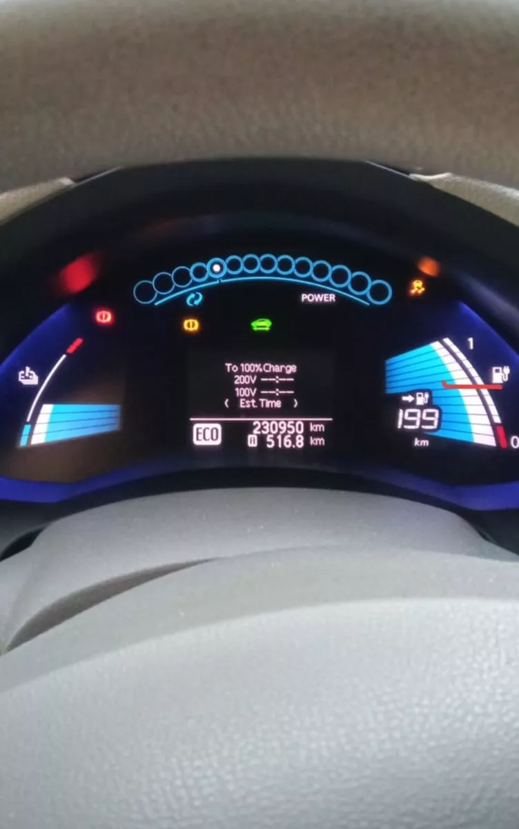 Nissan Leaf  201201