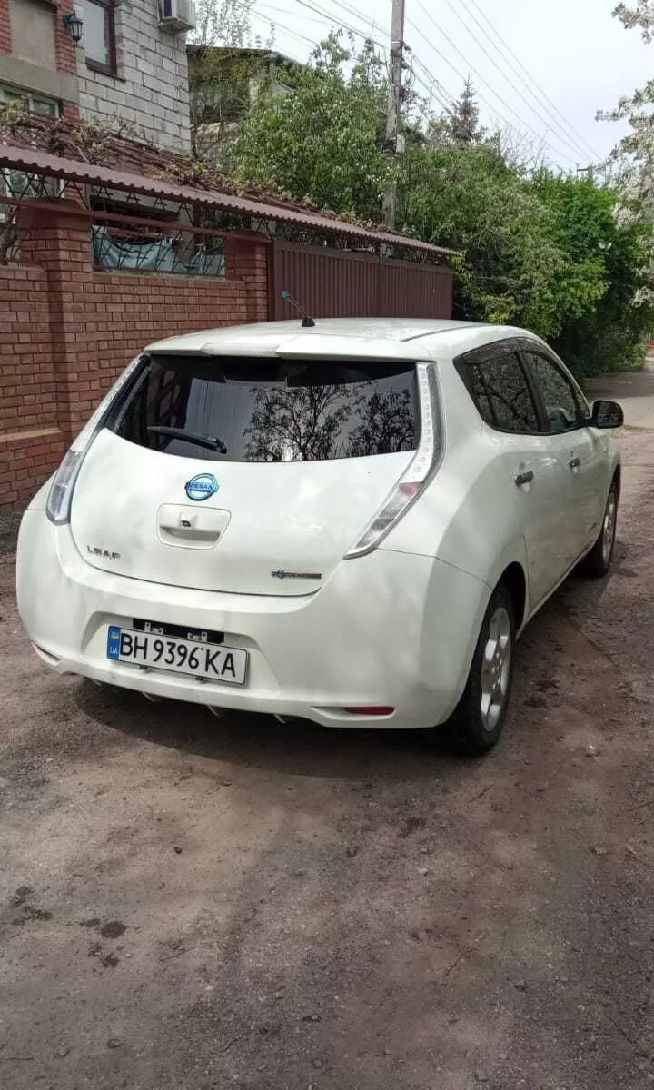 Nissan Leaf  201261