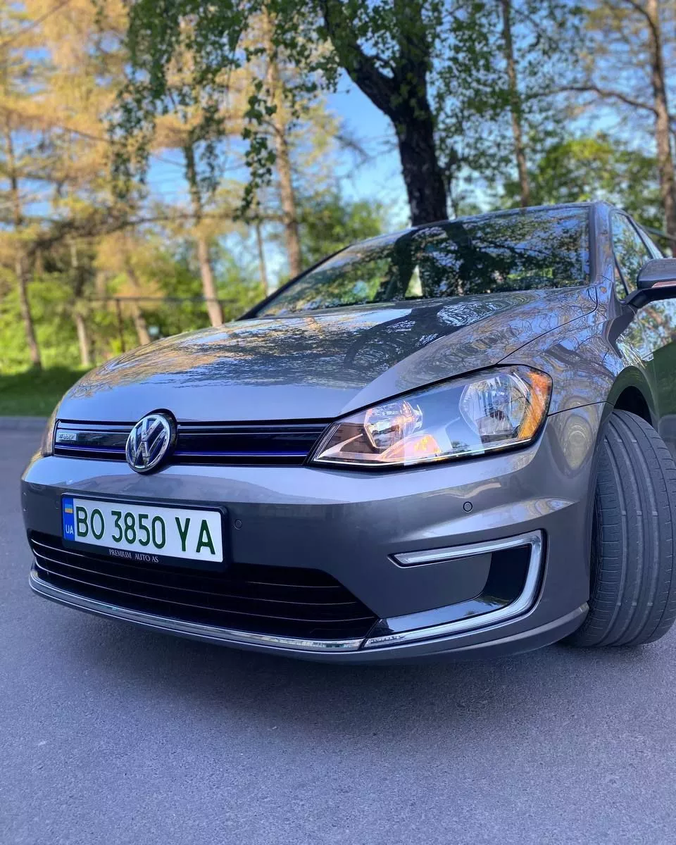 Volkswagen e-Golf  24 kWh 2015181