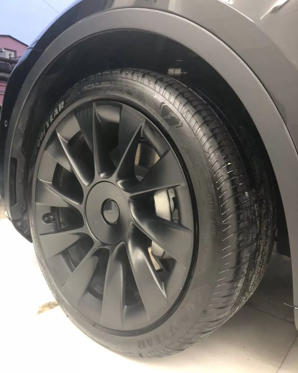 Tesla Model Y  75 kWh 2021111